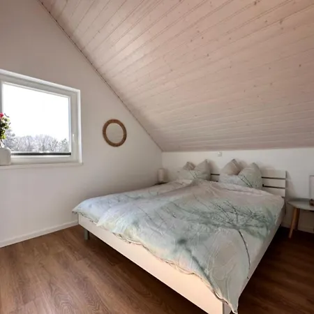 Holiday home Emily *